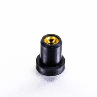 Ecrou en caoutchouc avec insert en laiton M8 x (1.25mm)